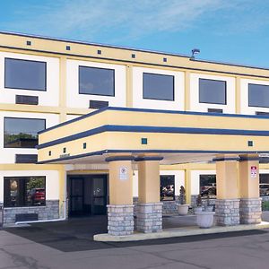 Days Inn By Wyndham Columbus Airport